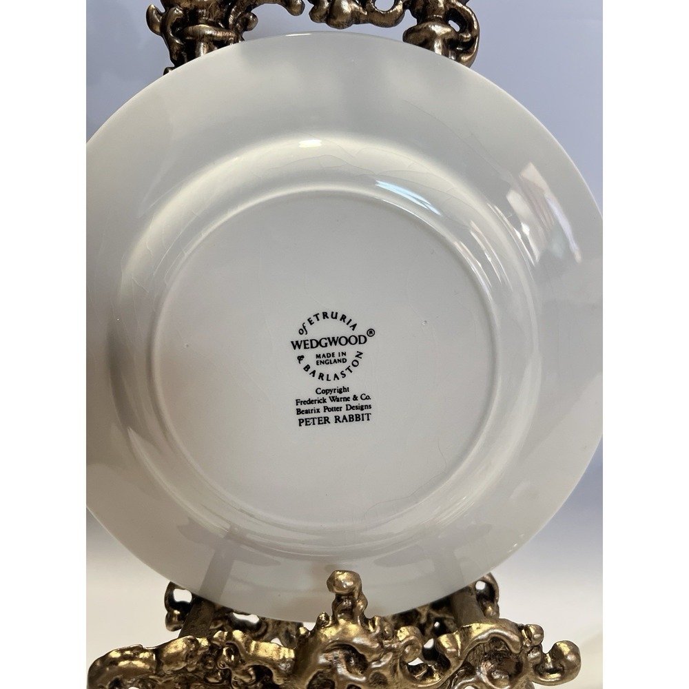 VTG Wedgwood Beatrix Potter PETER RABBIT Bread/Biscuit 6-3/4 inch Plate Set of 2 - Picture 8 of 9